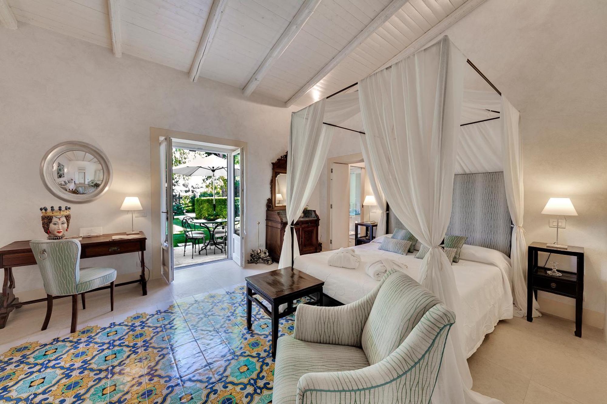 Donna Coraly Country Boutique Hotel Arenella  Exterior photo